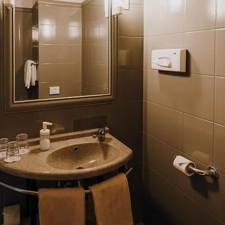 Piano Hotel 3*