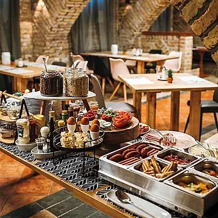 Hotel Piano Segedyn