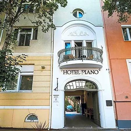 Piano Hotel Segedyn